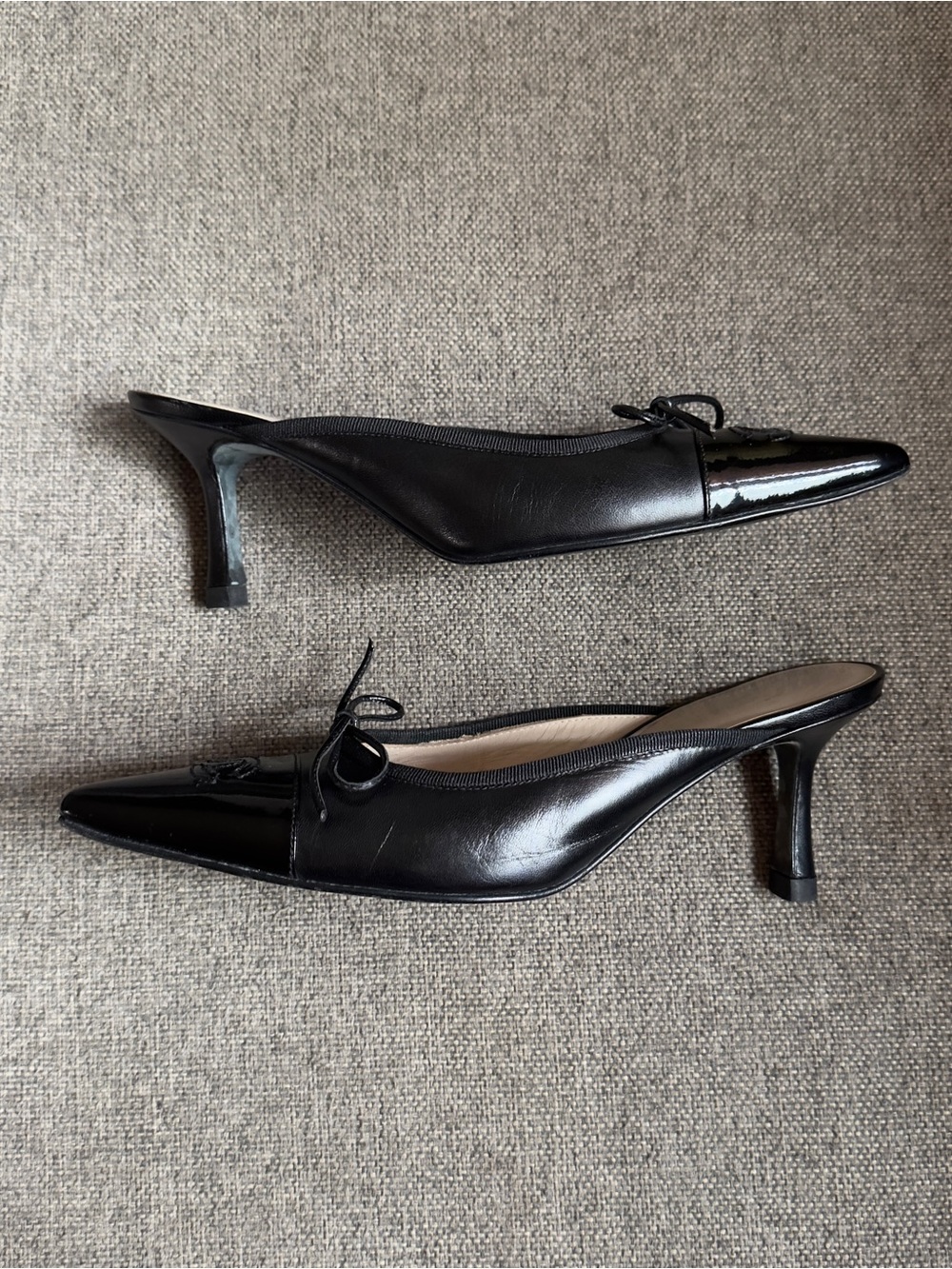 Vintage Chanel black logo heels - Picture 3 of 8